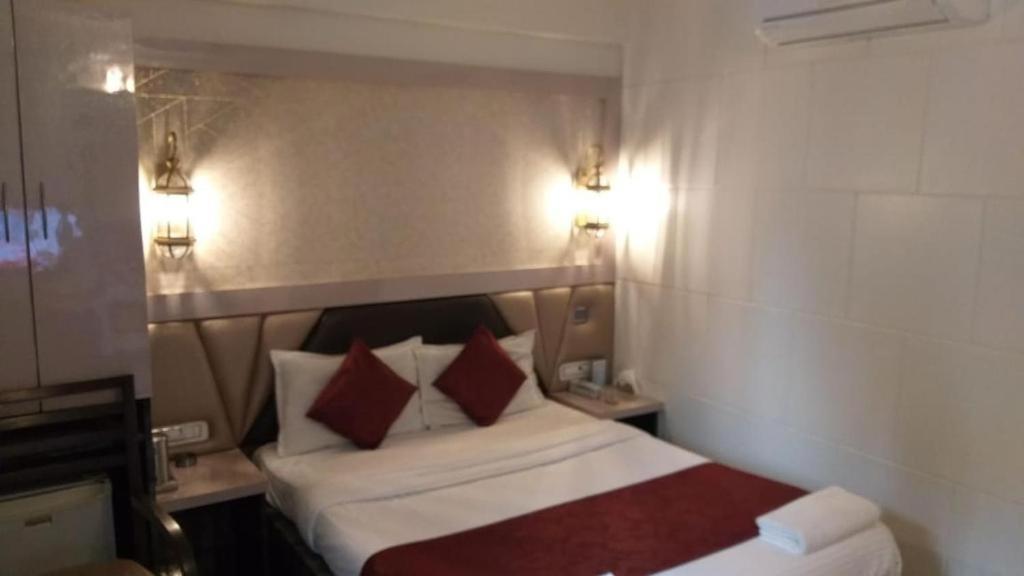 Hotel Sapna Marine Mumbai Exterior foto