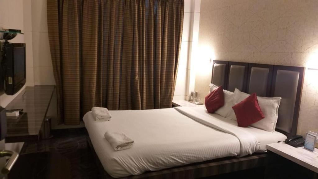Hotel Sapna Marine Mumbai Exterior foto